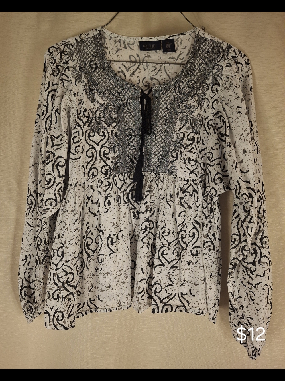 RACHEL Rachel Roy White and Black Printed Peasant Tunic